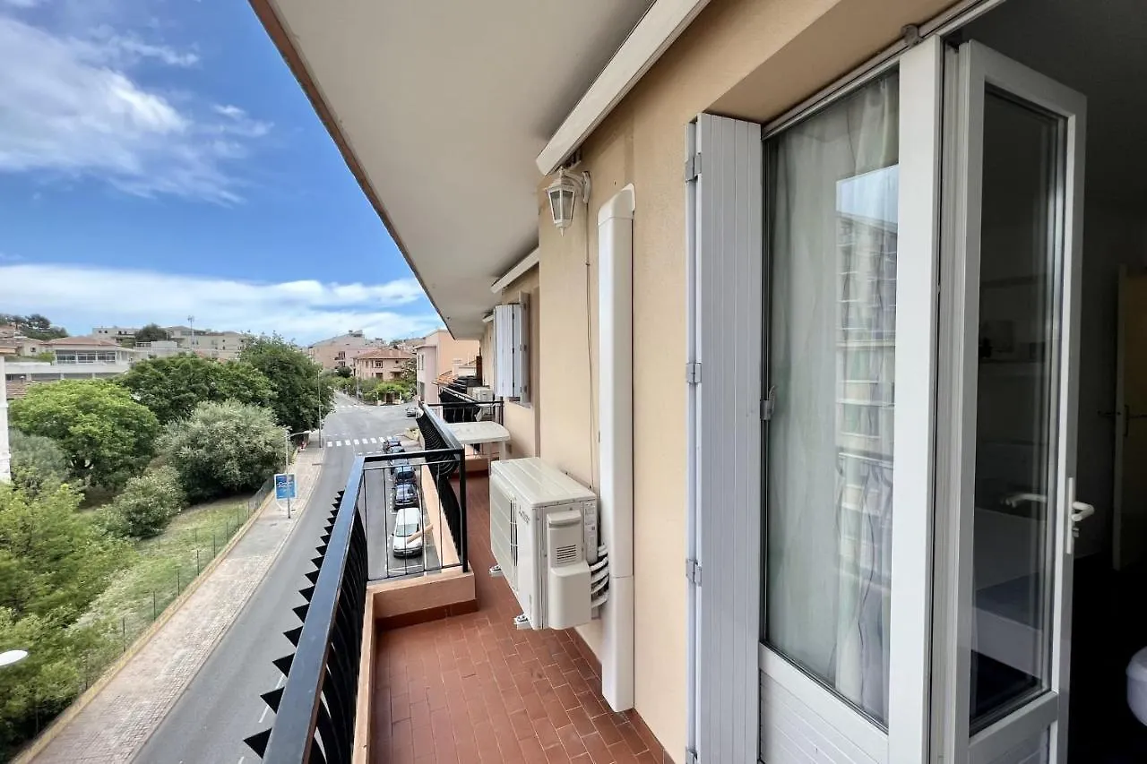 Apartment Luminous Cocoon Near The Beach Saint-Raphael  France