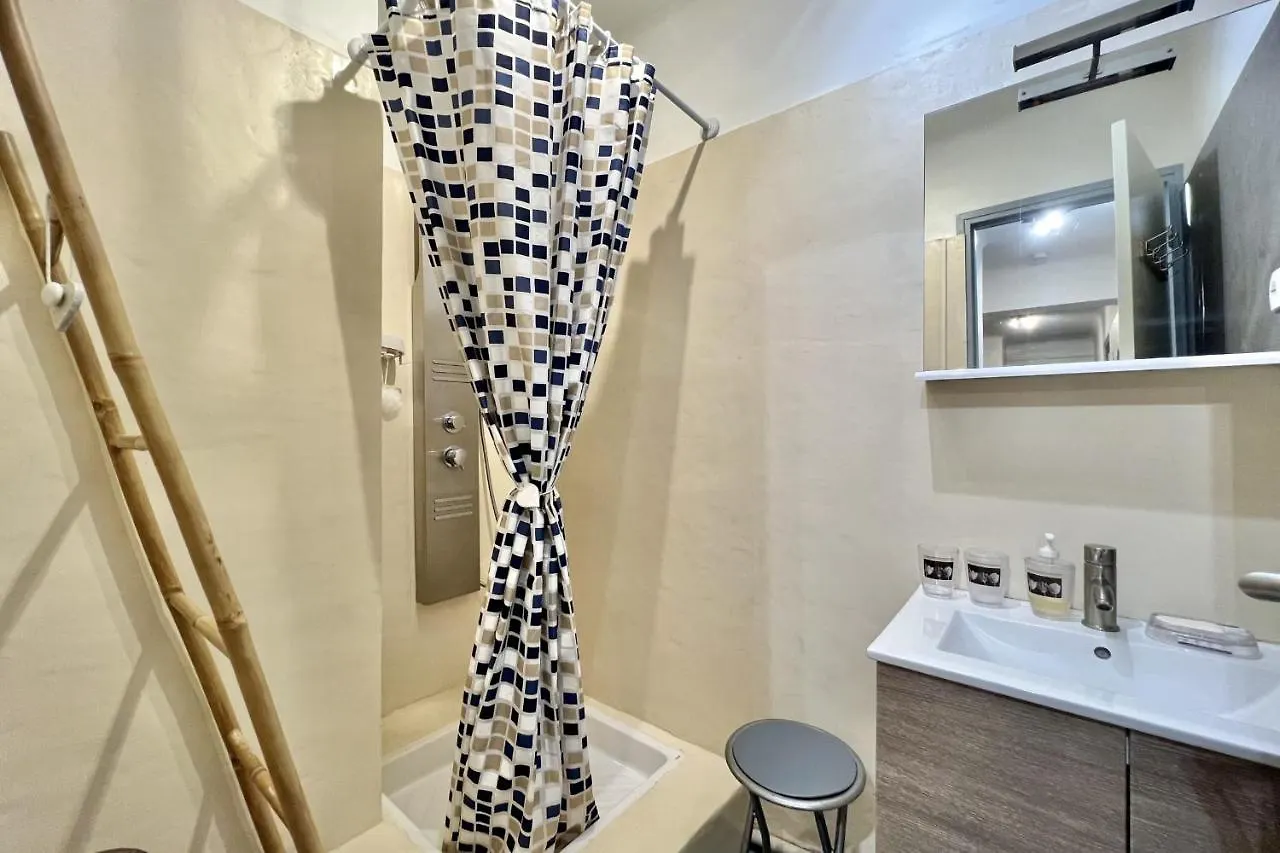 Apartment Luminous Cocoon Near The Beach Saint-Raphael